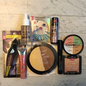 Huge Wet n Wild Makeup Bundle Gift Set-Blush, Mascara, Lip Gloss, Highlighter